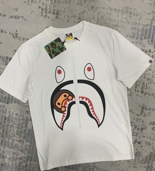 A BATHING APE アベイシングエイプ シャーク Tシャツ ホワイト - メルカリ