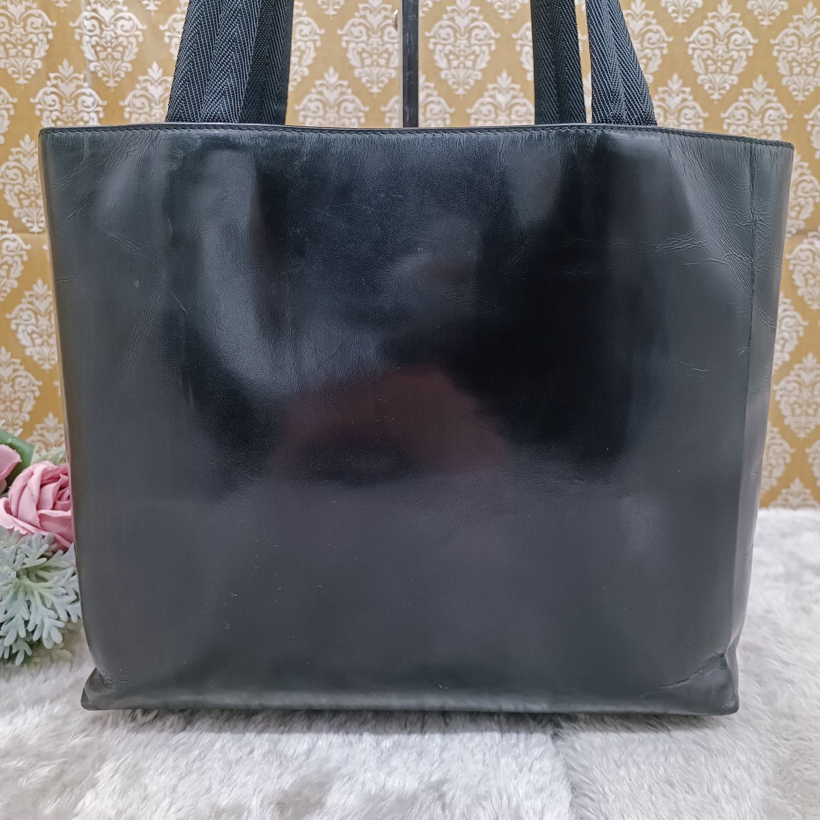 ギャランティ付 PRADA ロゴ型押し パテント レザー トートバッグ