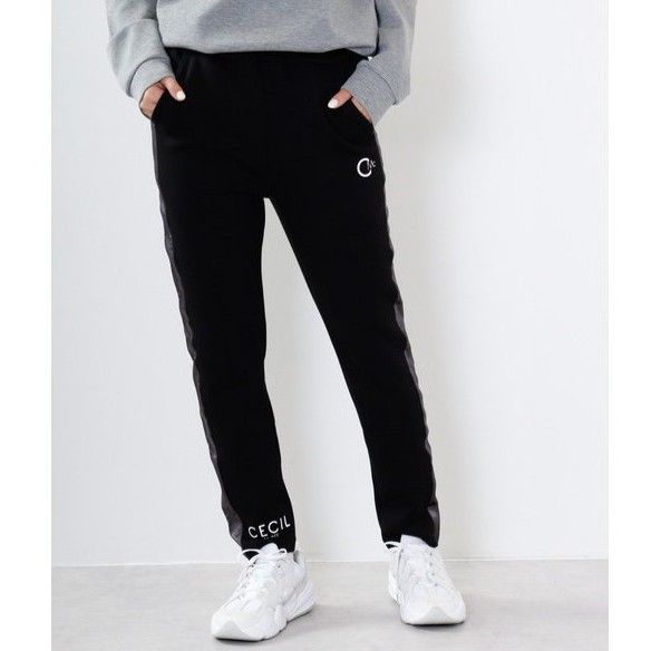 セシルマクビー CECIL McBEE green ダンボールバイ パンツ ﾌﾞﾗｯｸ Sサイズ