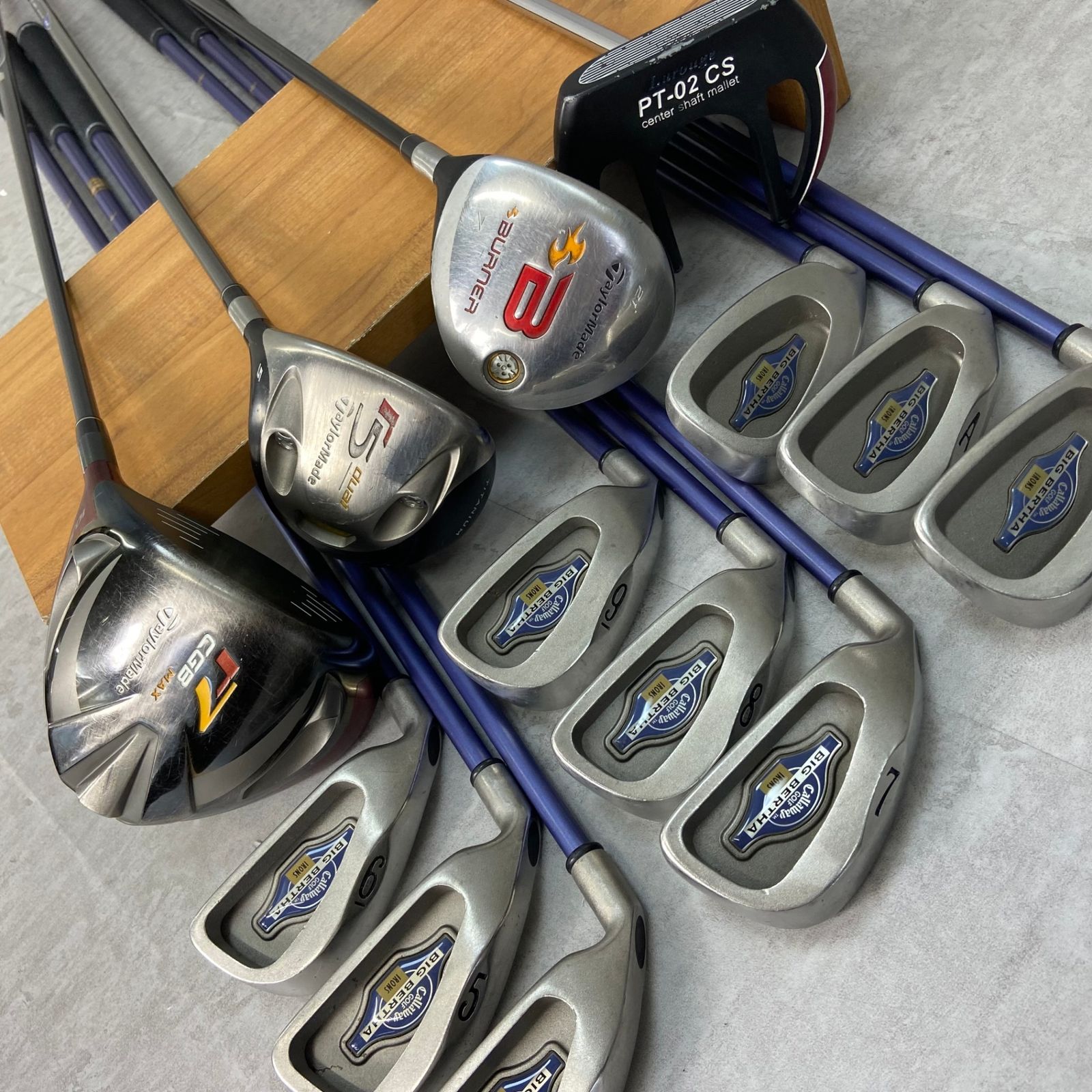 TaylorMade - レフティー　テーラーメイド　キャロウェイ　メンズゴルフ13本セット　カーボン　R　左利き用　キャディバッグ　TaylorMade　Callaway レフティー テーラーメイド キャロウェイ メンズゴルフ13本