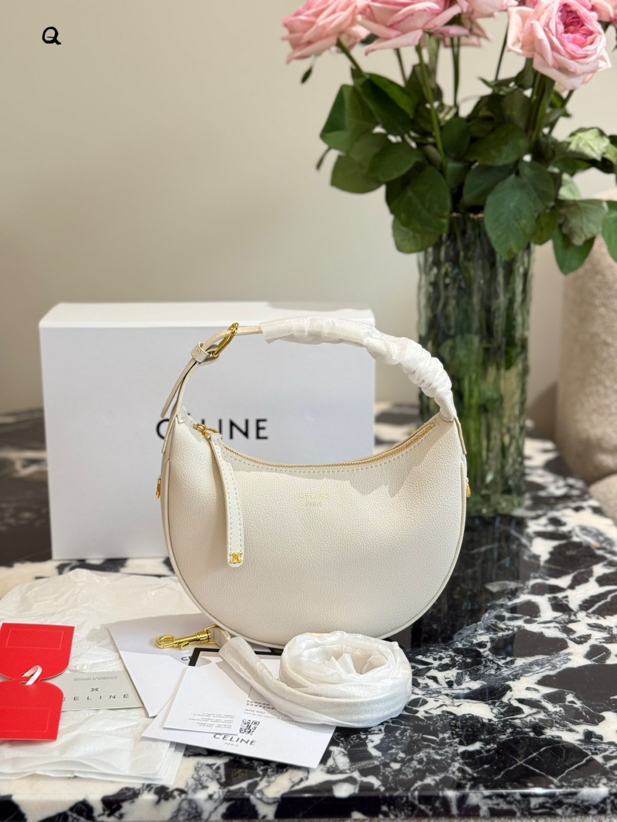 スピード配送◆送込【CELINE】ティーン*ルル*バッグ スピード配送◇送込【CELINE】ティーン*ルル*バッグ ティーン