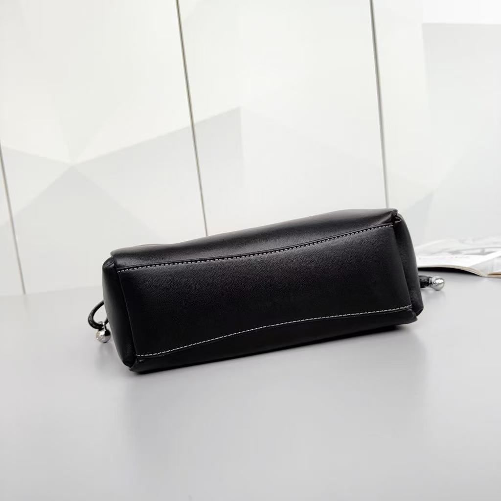 COACH FAYE コーチ CT763 フェイ ドローストリング バッグ COACH FAYE コーチ CT763 フェイ ドローストリング バッグ