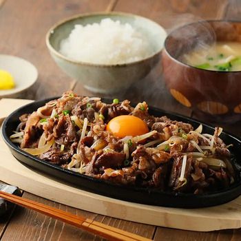焼肉定食出品 赤丸食堂の焼肉定食 200g - メルカリ