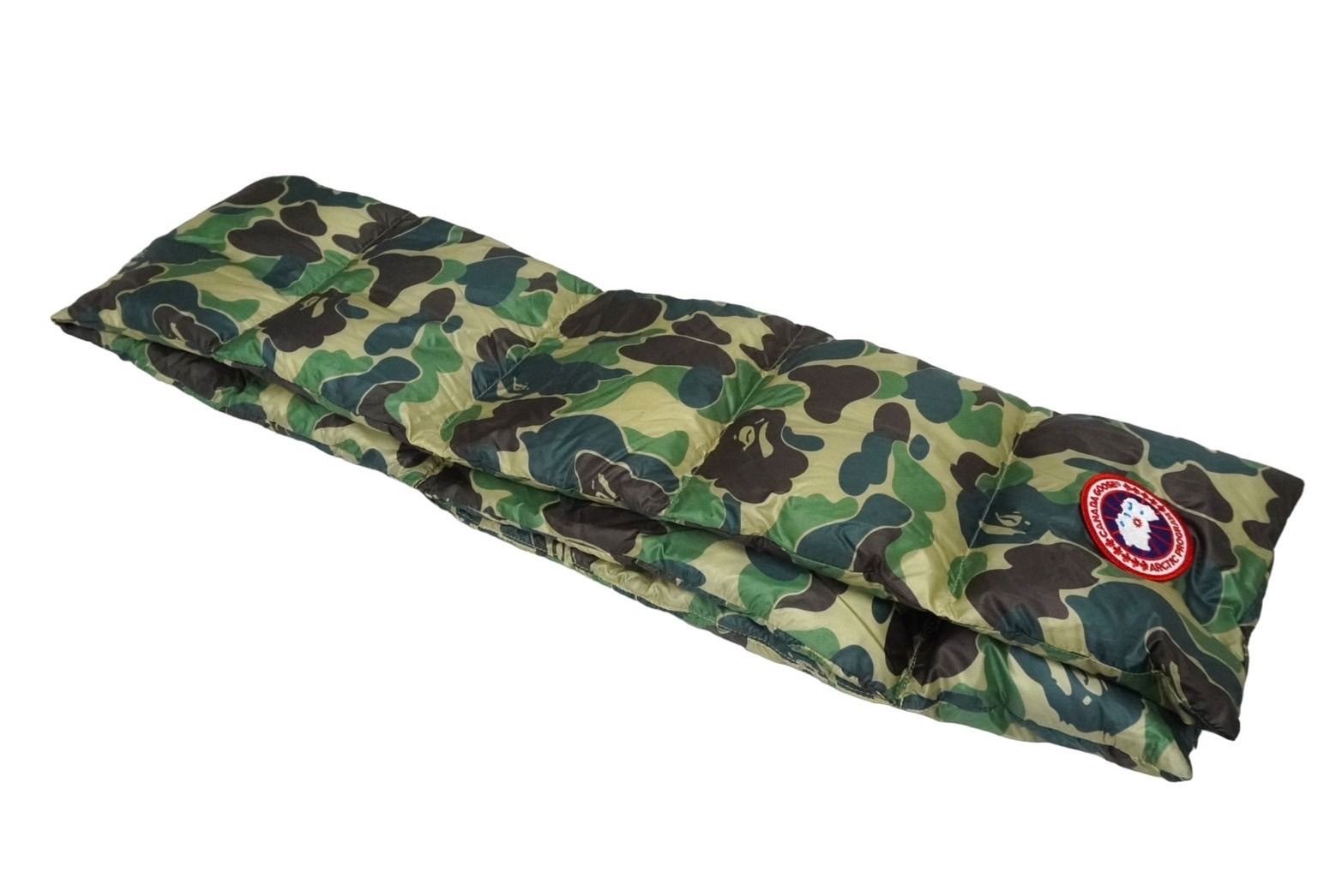 【未使用✨】カナダグース　迷彩　ダウンマフラー　Bapeコラボ 未使用✨】カナダグース 迷彩 ダウンマフラー Bapeコラボ 極美品