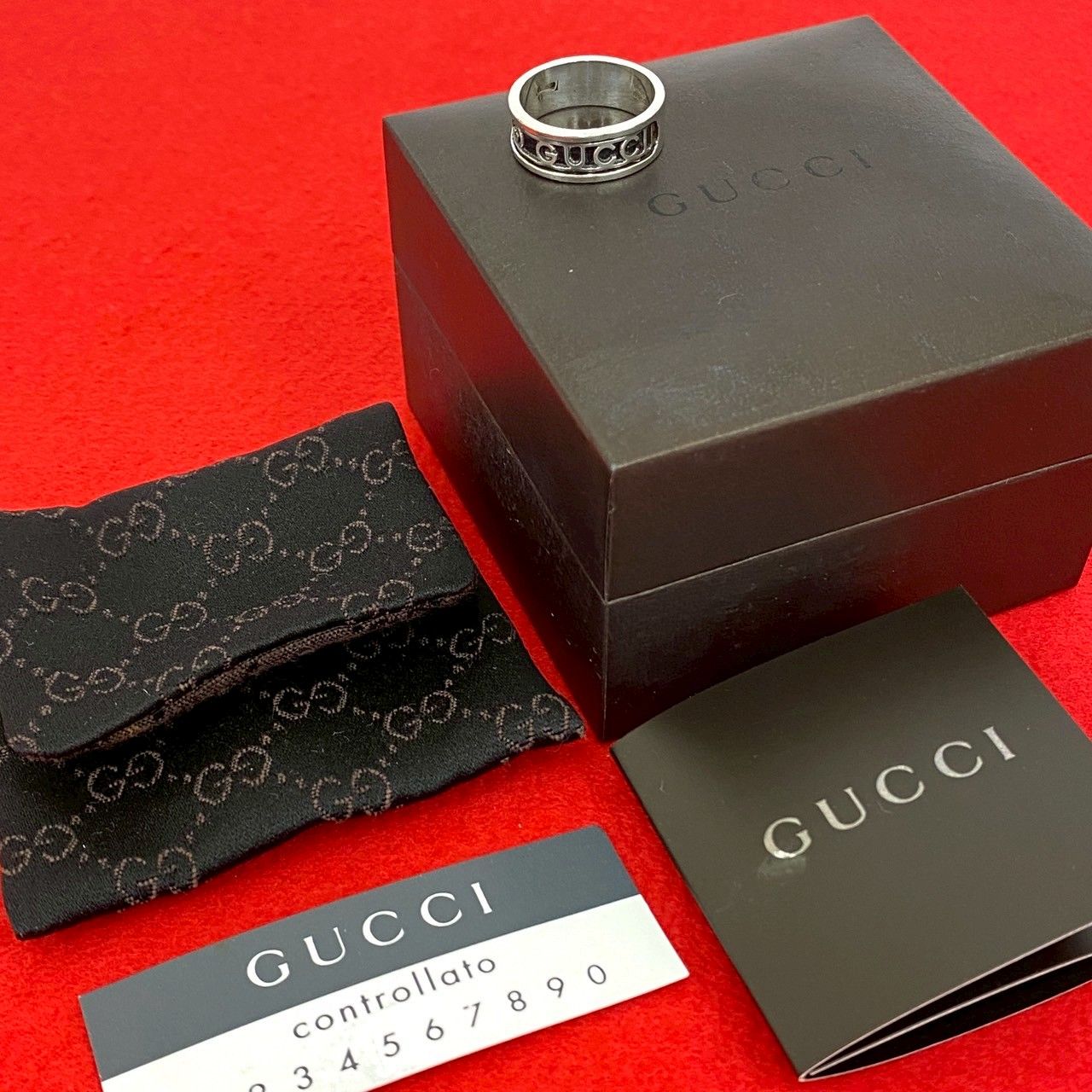箱 袋付き GUCCI グッチ ロゴ シルバー925 リング 指輪 10号 アクセサリー レディース シルバー 92266