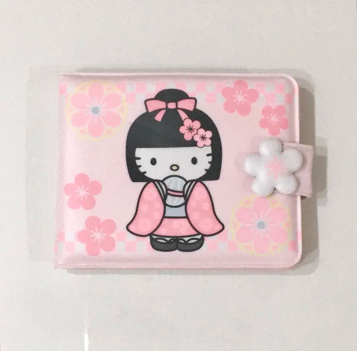 Sanrio サンリオ クラシックキティ 二つ折り財布 カードウォレット カードホルダー