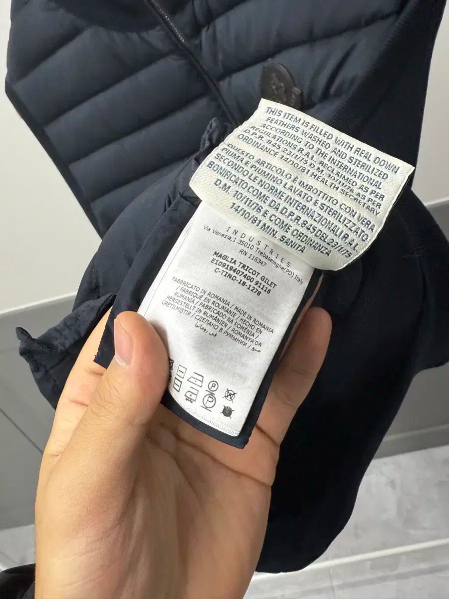 モンクレール ブラックワッペン