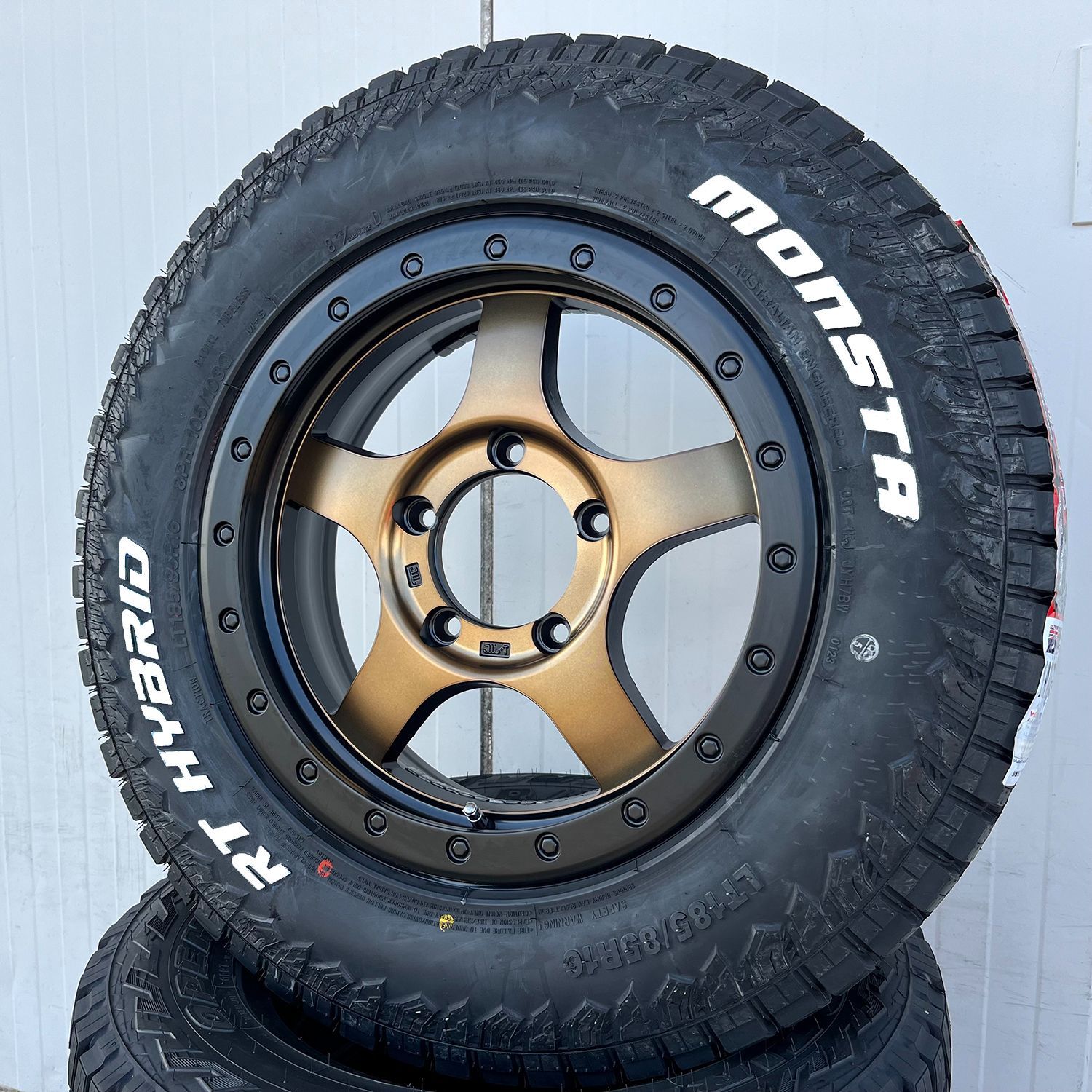 ジムニー　ja11 16インチ 純正アルミホイール4本セット 楽天市場】ジムニー ホイール 4本セット MUD-ZEUS 16インチ 5.5J
