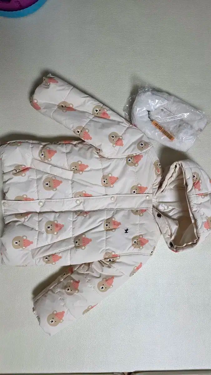 スノウダウンジャケット