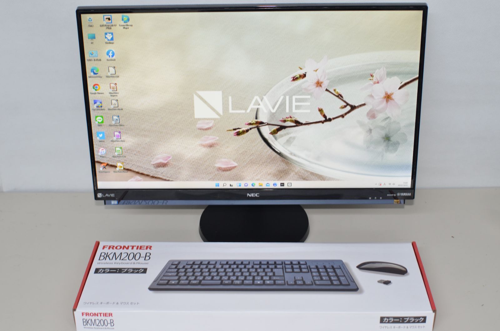 NEC一体型パソコン i7 23インチ SSD ブルーレイ オフィス付き NEC一体型パソコン i7 23インチ SSD ブルーレイ オフィス付き