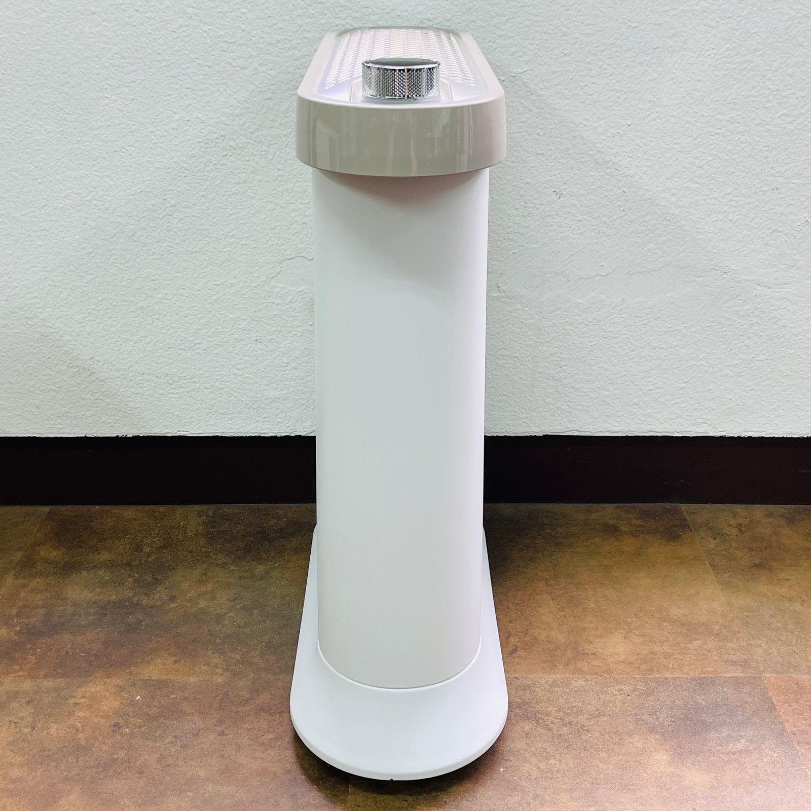 Delonghi デロンギ マルチダイナミックヒーター ソラーレ Wi-Fiモデル ピュアホワイト＋ベージュ IDH15WIFI-WB 最大13畳 C3909-