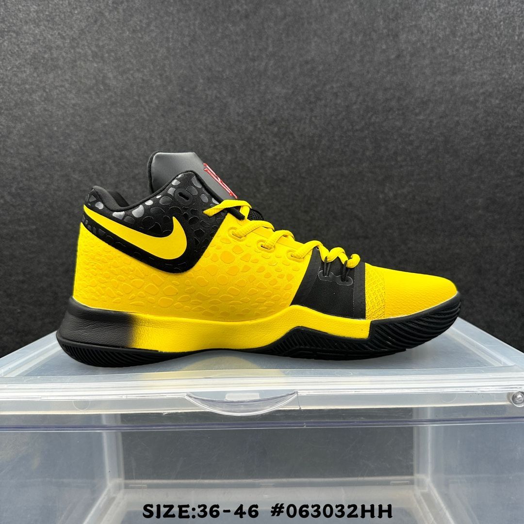 ✨美品✨ ナイキ Nike Kyrie 3  yellow スニーカー バスケットボールシューズ