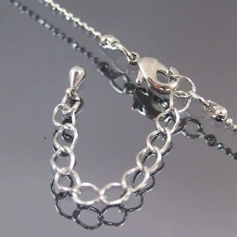 送料無料?チェコ製クリスタル使用シンデレラハイヒールネックレス 