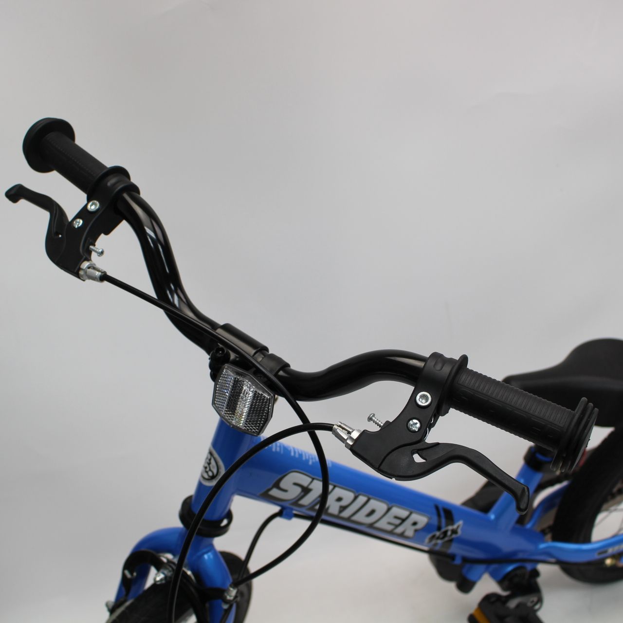 ストライダー キッズバイク STRIDER 14X ブルー　ペダル未使用 STRIDER ストライダー 14x ブルー キッズバイク 子供用自転車