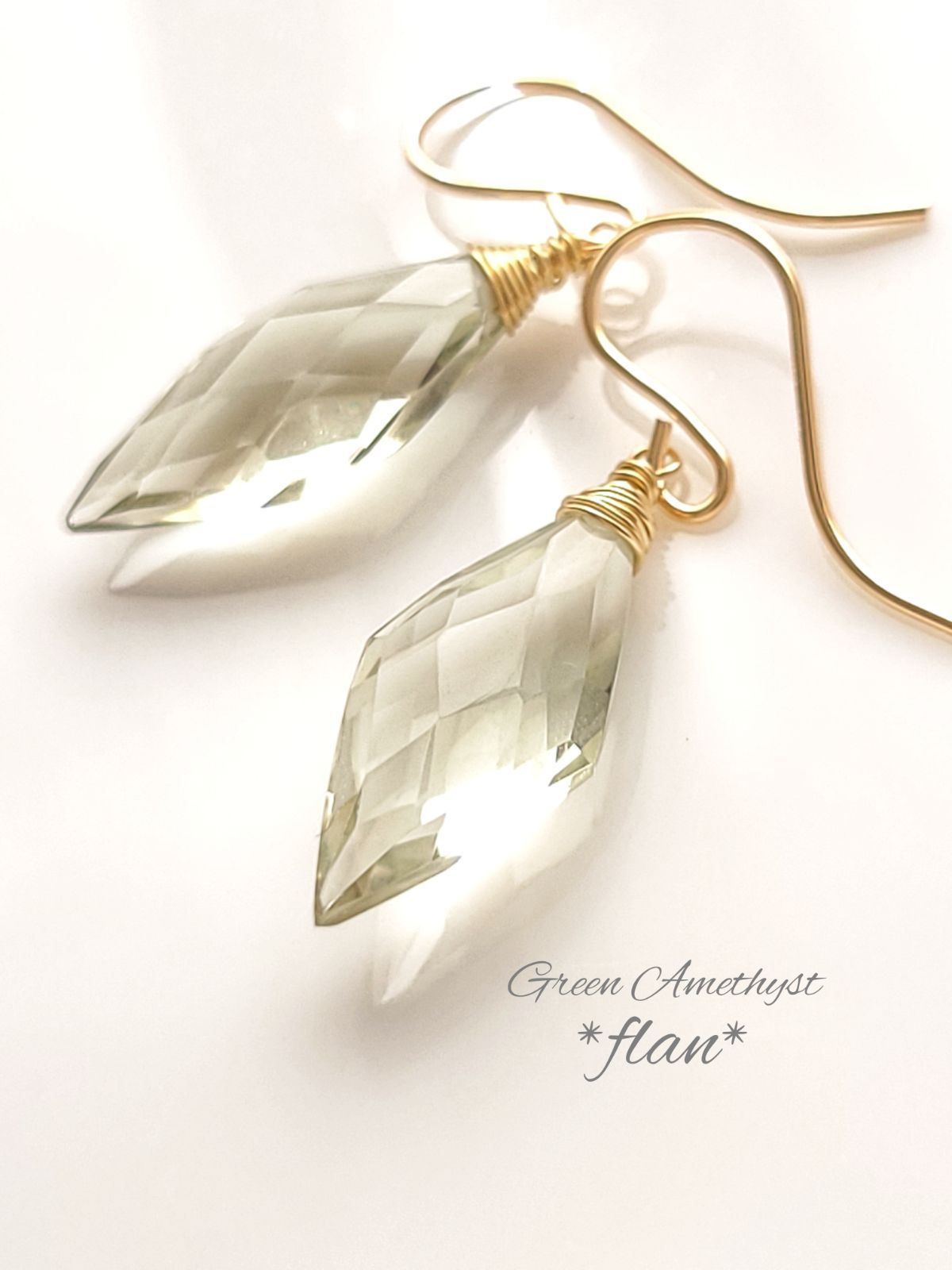 天然石 14kgf 宝石質グリーンアメジスト*ひし形の一粒ピアス - メルカリ