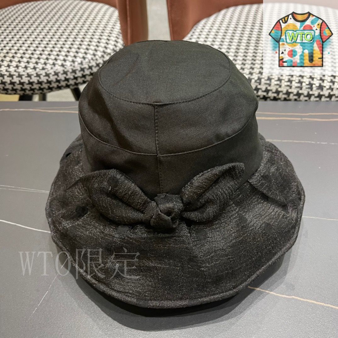 プラダバケハ　正規品 PRADA プラダ バケットハット 帽子 Mサイズ ナイロン ブラック