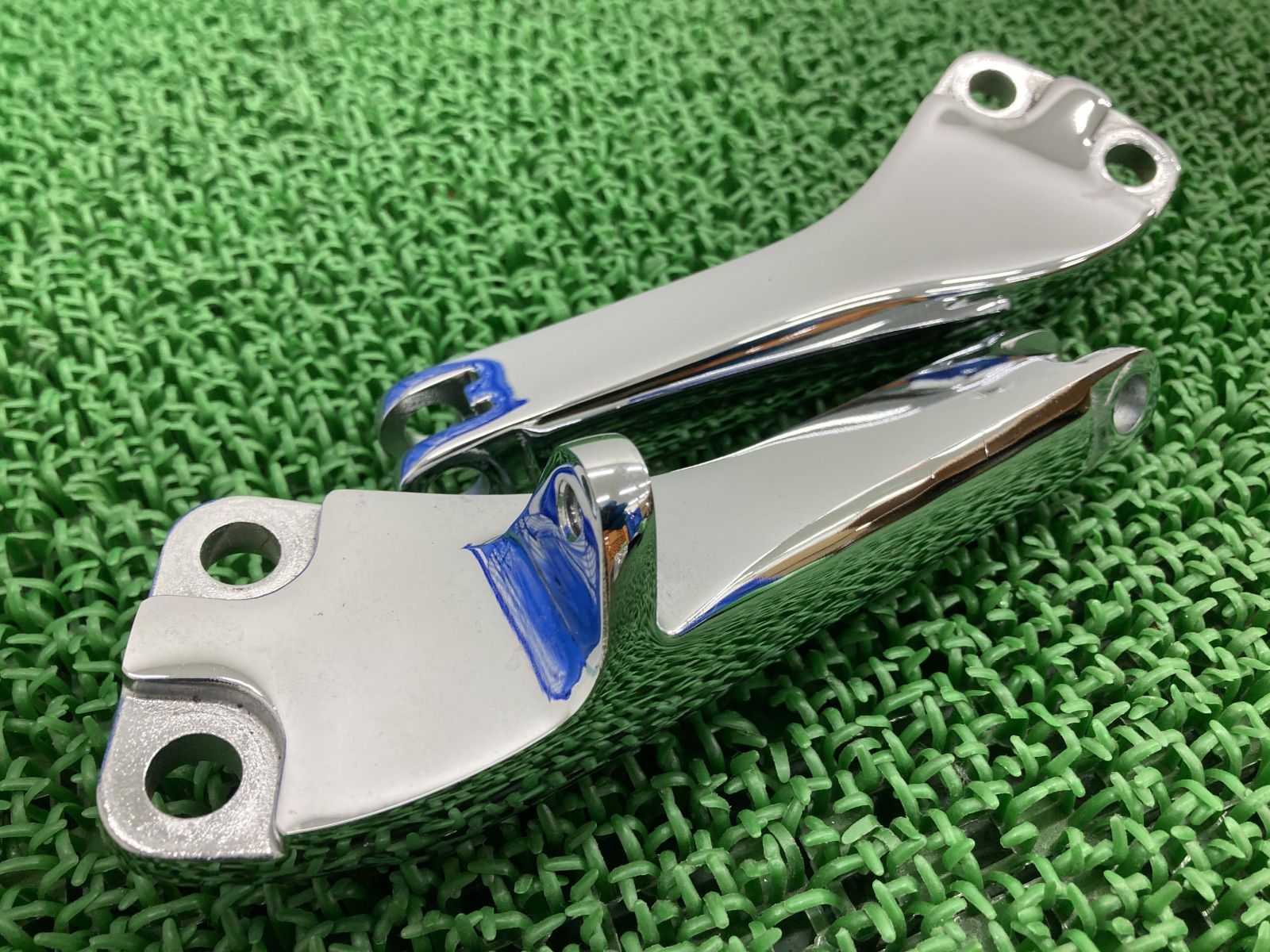 ダイナ タンデムステップホルダー 左右 ハーレー 純正 中古 バイク