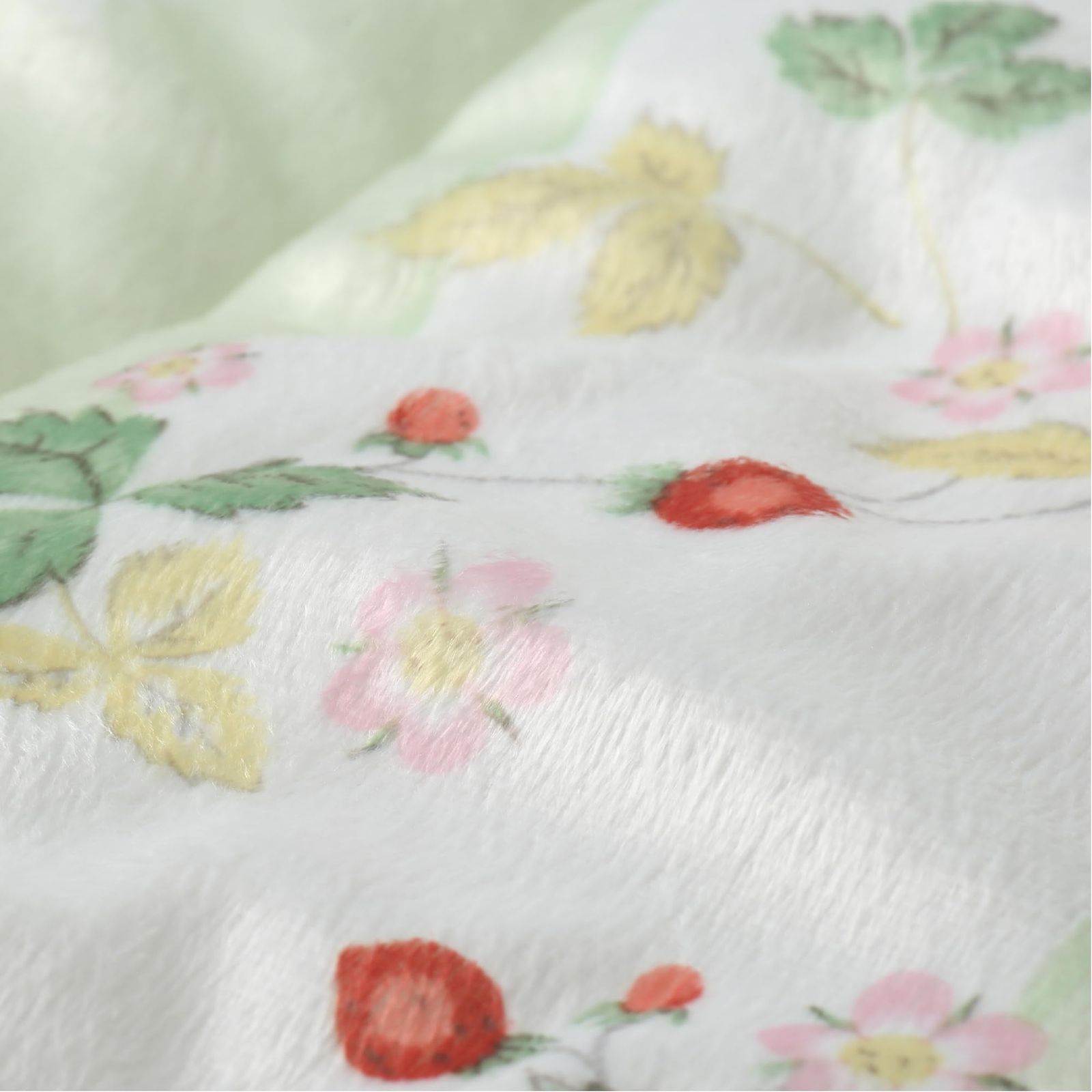 迅速発送 nishikawa 西川 ウェッジウッド あったか肌掛け布団 キルトケット シングル 洗える ワイルドストロベリー やわらか 暖か グリーン FE03903032 SKLAD-KIRPICHA_RU