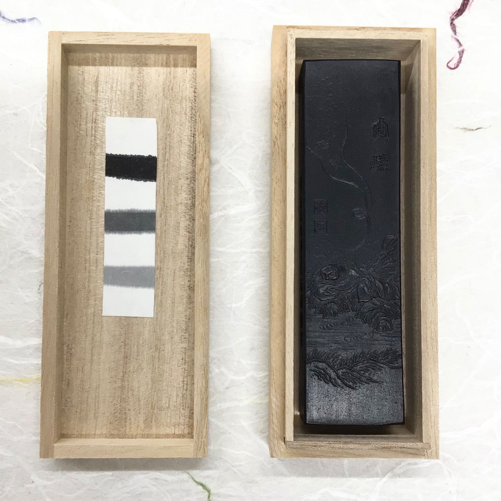 周蝶  （古梅園  油煙墨） imgrc0103761902.jpg