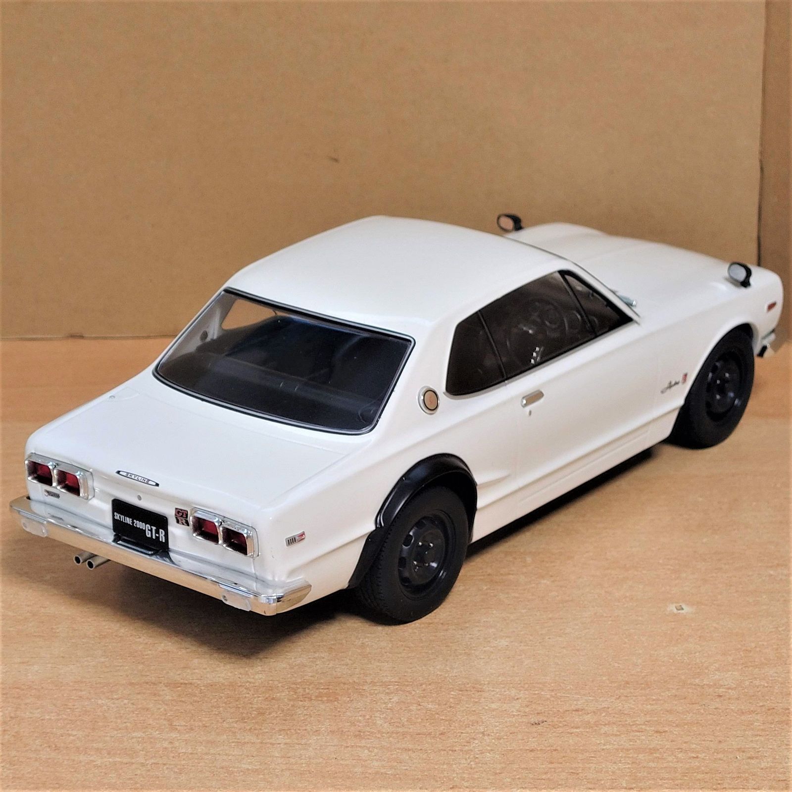 【超激レア】1/18 スカイライン2000GT-R ハコスカ 1/18 日産GT-R ハコスカ ホワイト スカイライン2000GT-R - メルカリ