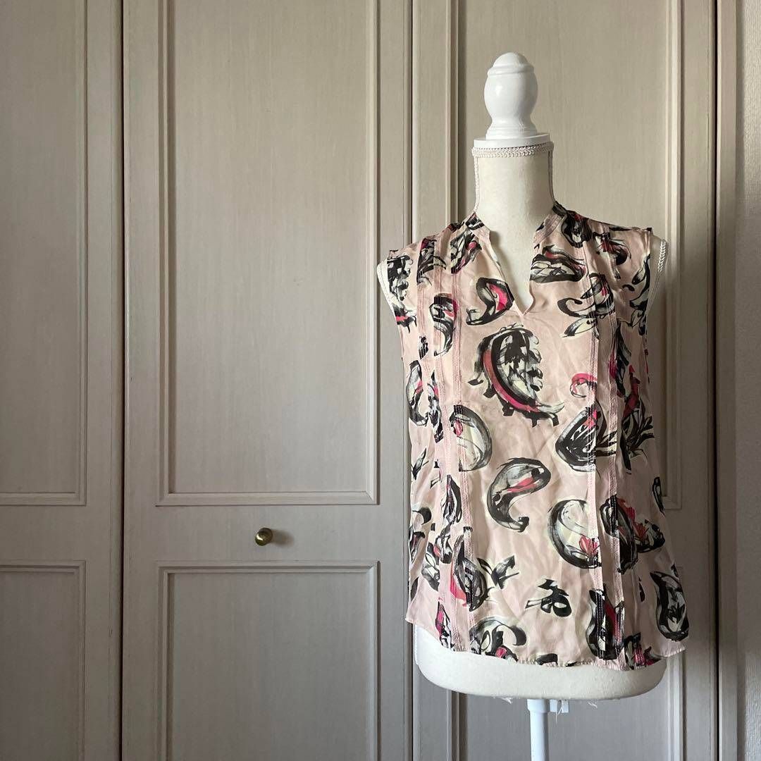 18 Tomorrowland トゥモローランド 花柄 総柄 ブラウス シャツ 絹 SILK 