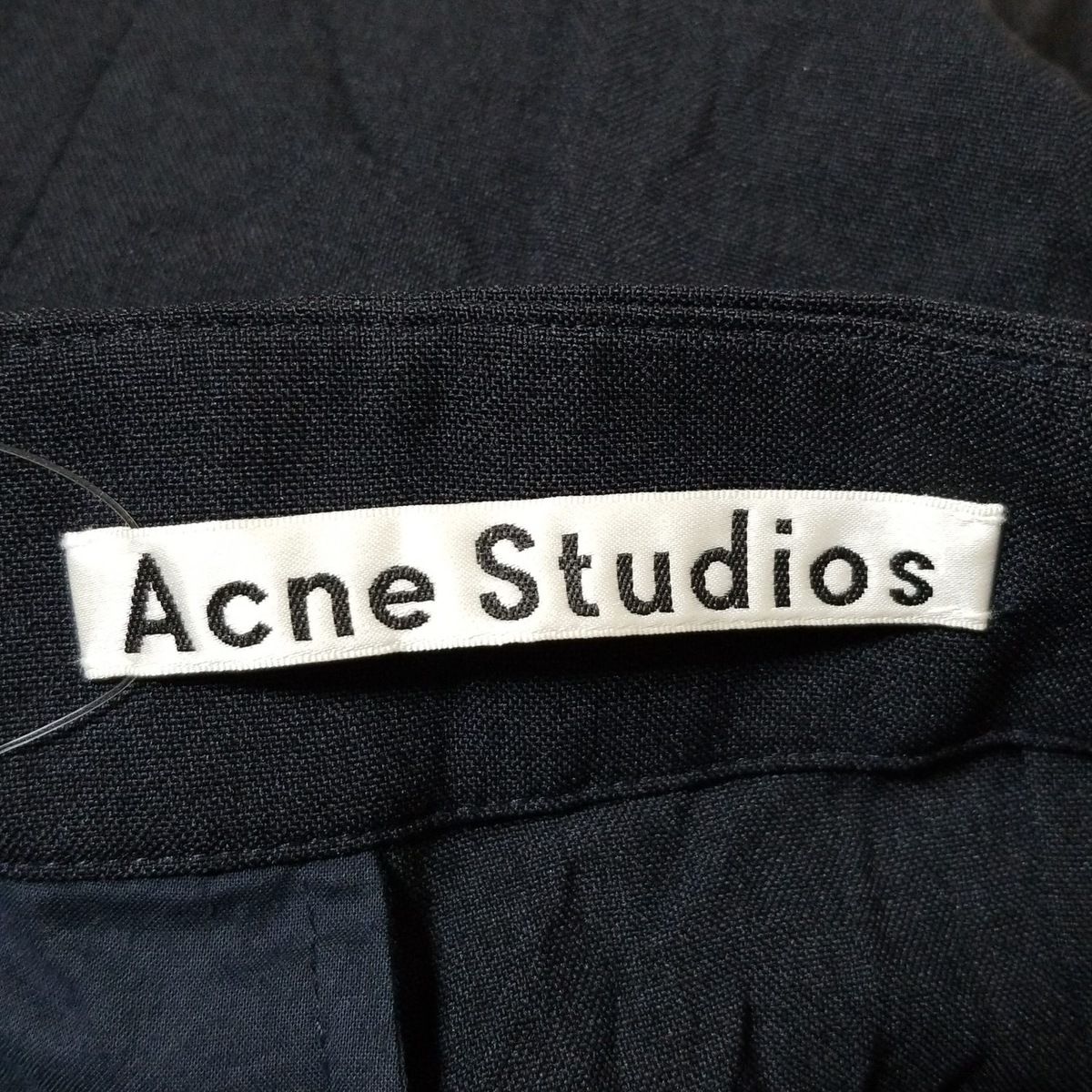 ダークネイビー