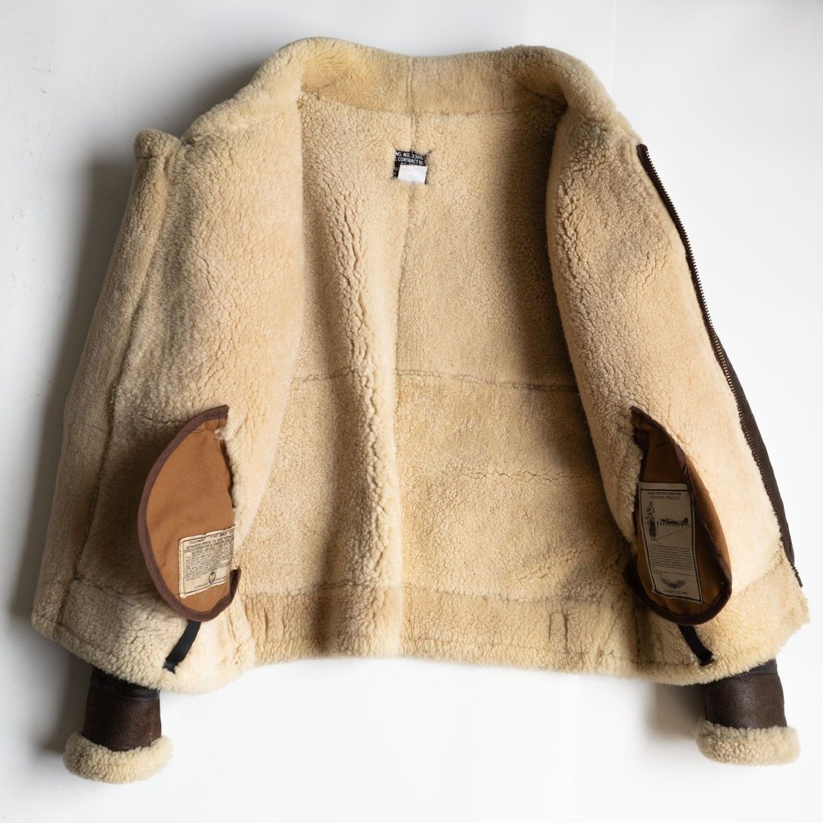 アヴィレックス