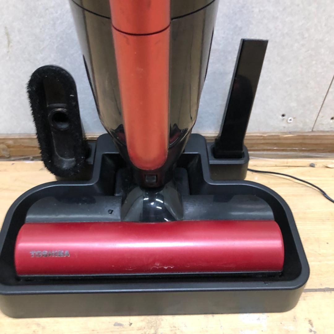 東芝 VC-WL100-R コードレスサイクロン式クリーナー サテンレッド