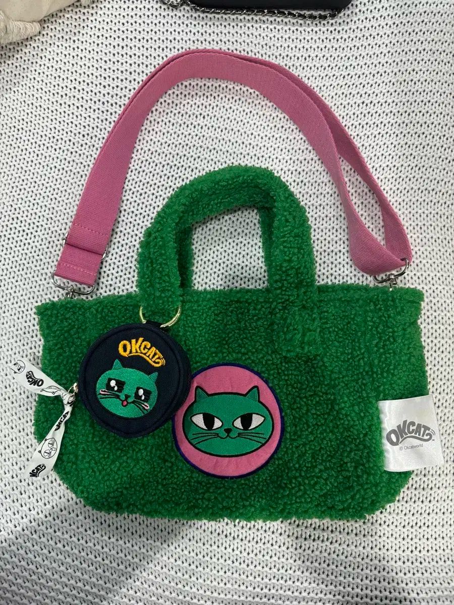 【雷市場（ポンジャン）商品韓国直送】オクキャット バッグ + キーリング 財布 トトバッグ 2pm テギョン オク・テクヨン