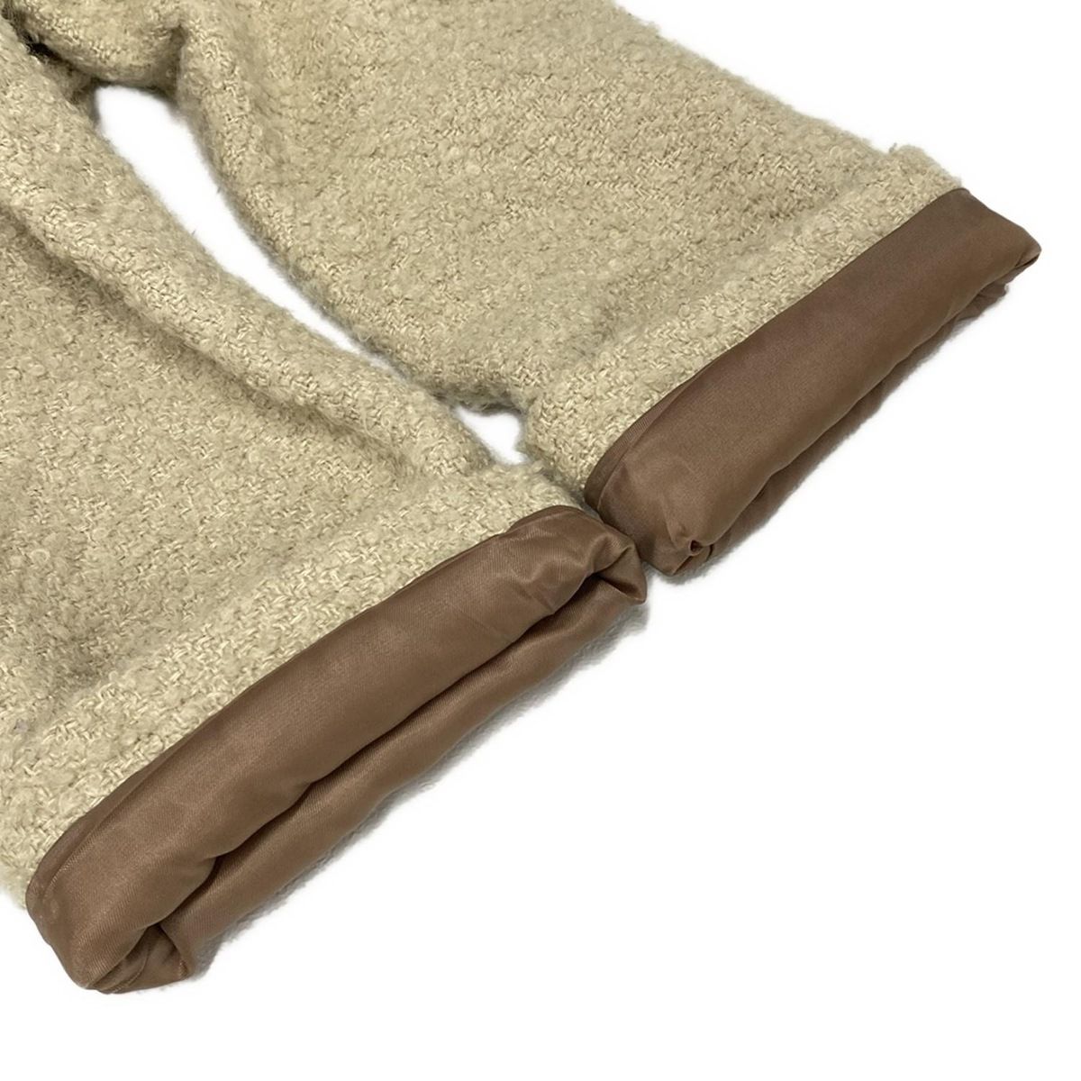 アイボリー 長袖