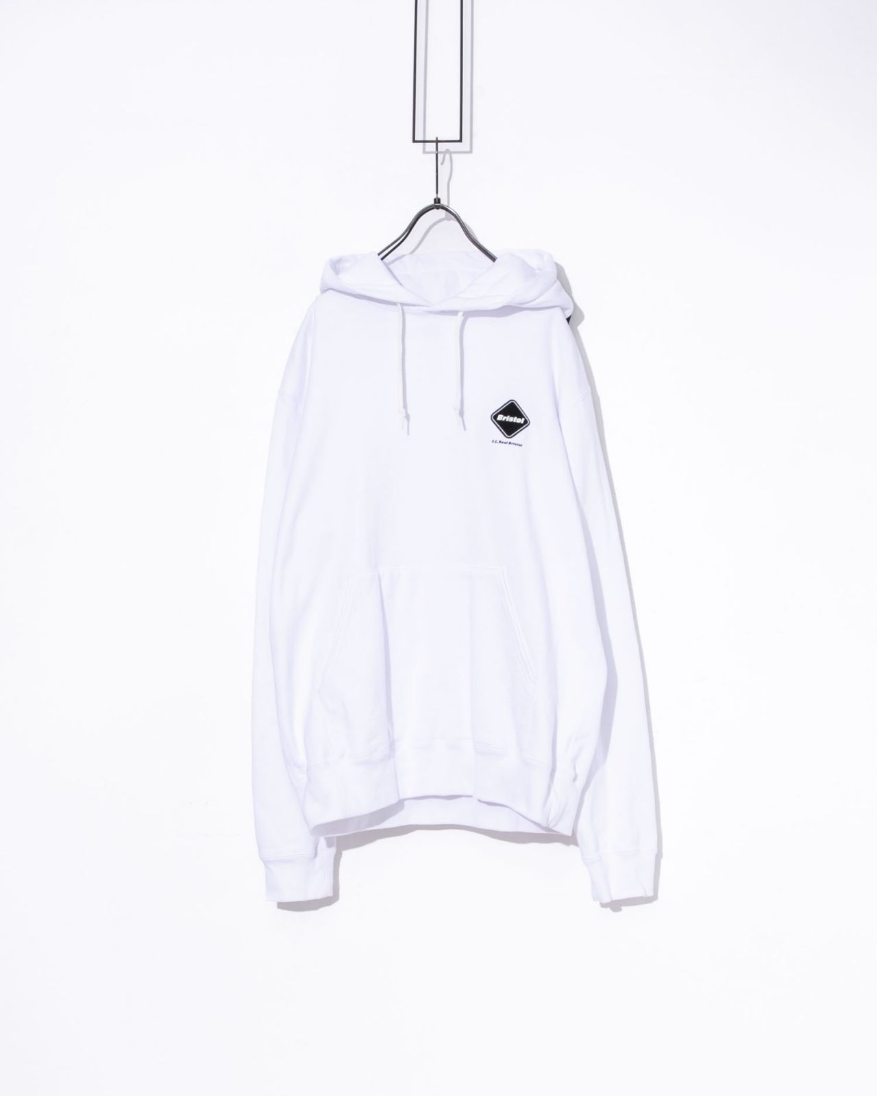 F.C.Real Bristol　エフシーレアルブリストル　LOGO PULLOVER SWEAT HOODIEパーカー