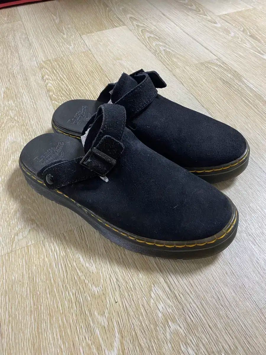 DR. MARTENS ドクターマーチン カールソン スエード ミュール 260