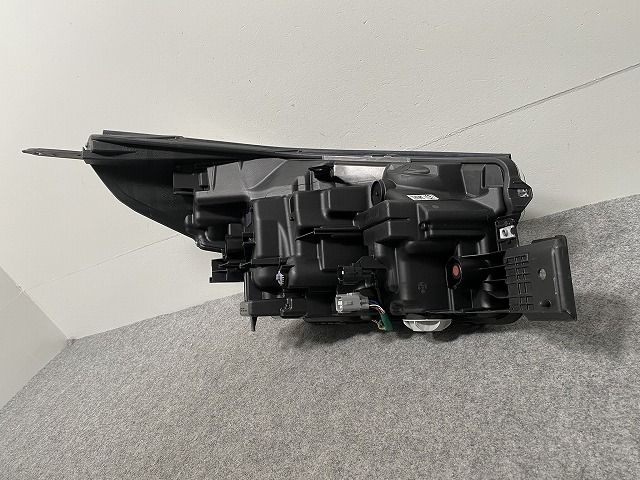 フォレスター SK5/SKE 純正 左 ヘッドライト/ランプ LED KOITO 100