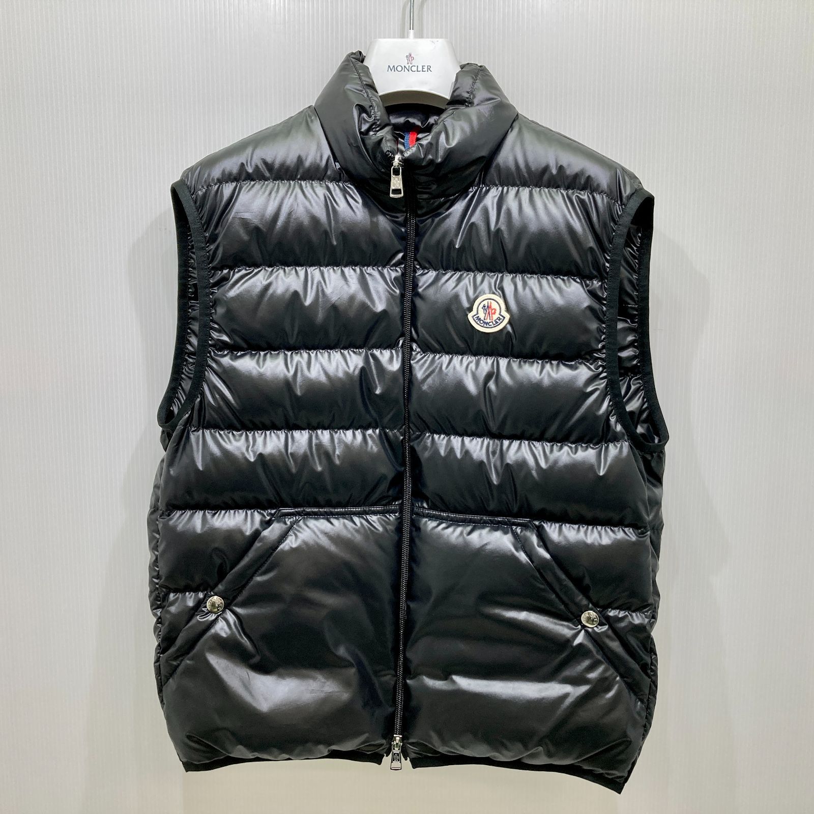 MONCLER モンクレール AVBE GILET ダウンベスト J20911A00210 595ZJ サイズ0 黒 ブラック