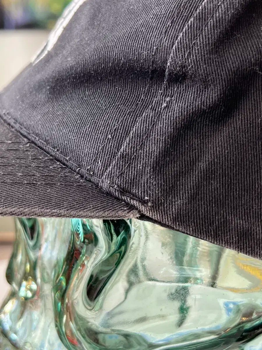 スナップバック ブラック