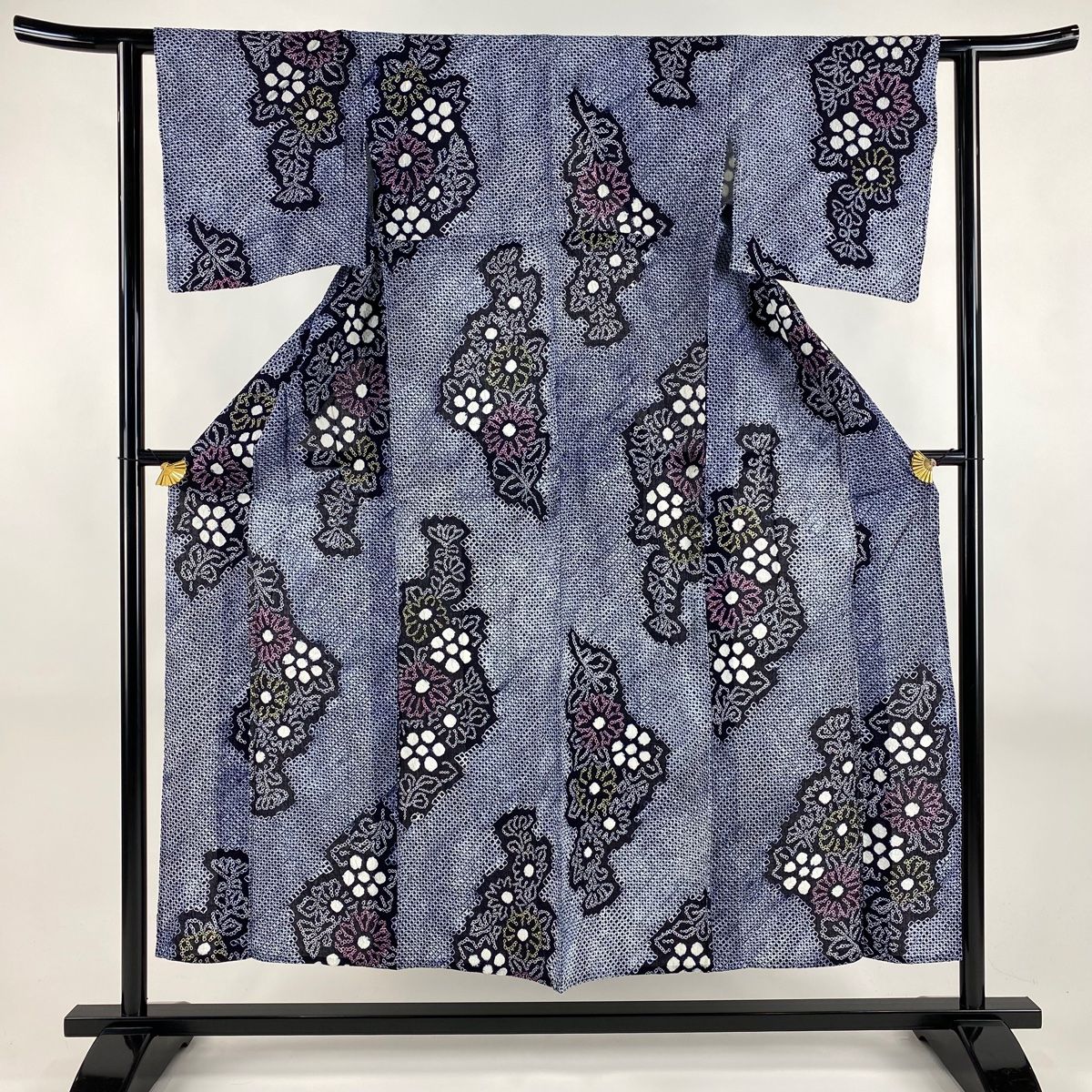 浴衣 身丈152cm 裄丈60.5cm S 絞り浴衣 草花 紺色 綿 名品