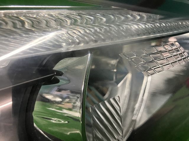 スバル GP1/GJ インプレッサ 前期 右ヘッドライト HID P9932 1F レベ