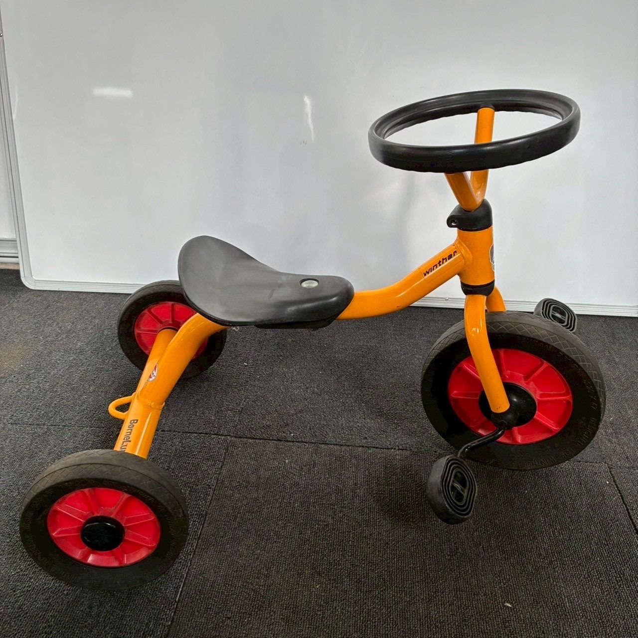 【美品】ボ―ネルンド ウィンザー社　ペリカン　三輪車 ウィンザー社 ペリカンデザイン三輪車 Vハンドル カラー（荷台