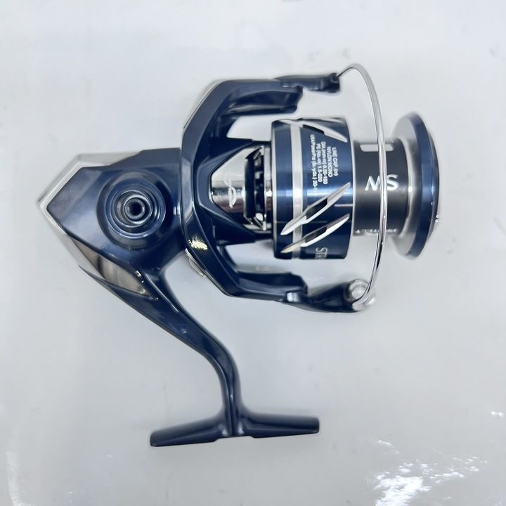 スピニングリール