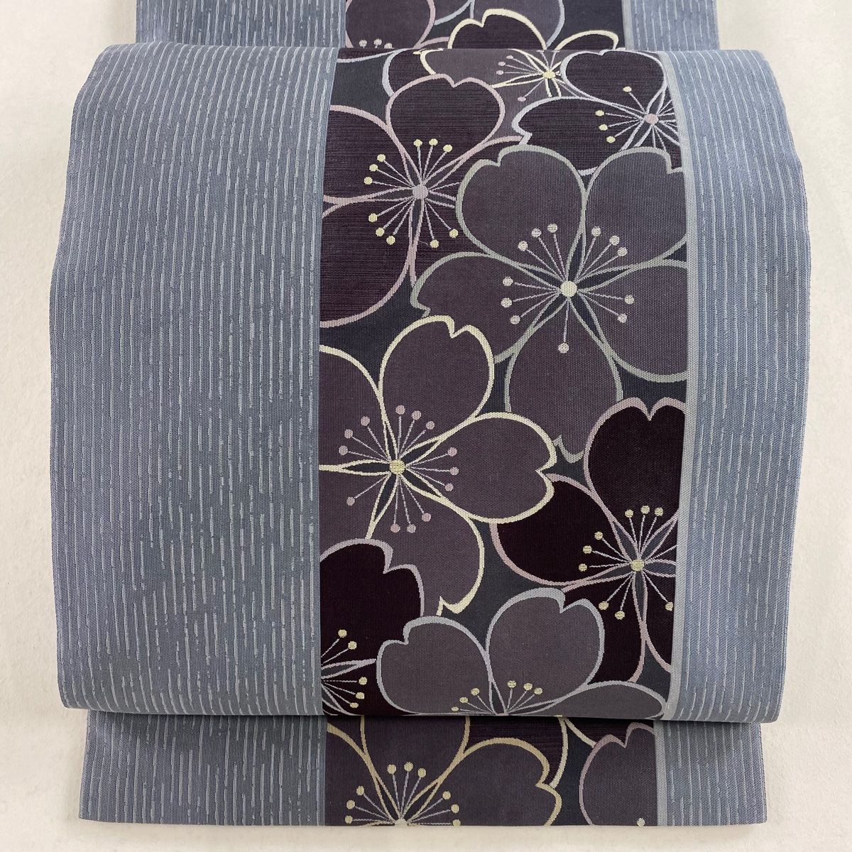 袋帯 美品 逸品 となみ織物 落款 麹塵染 桜 縞 銀糸 青灰色 六通