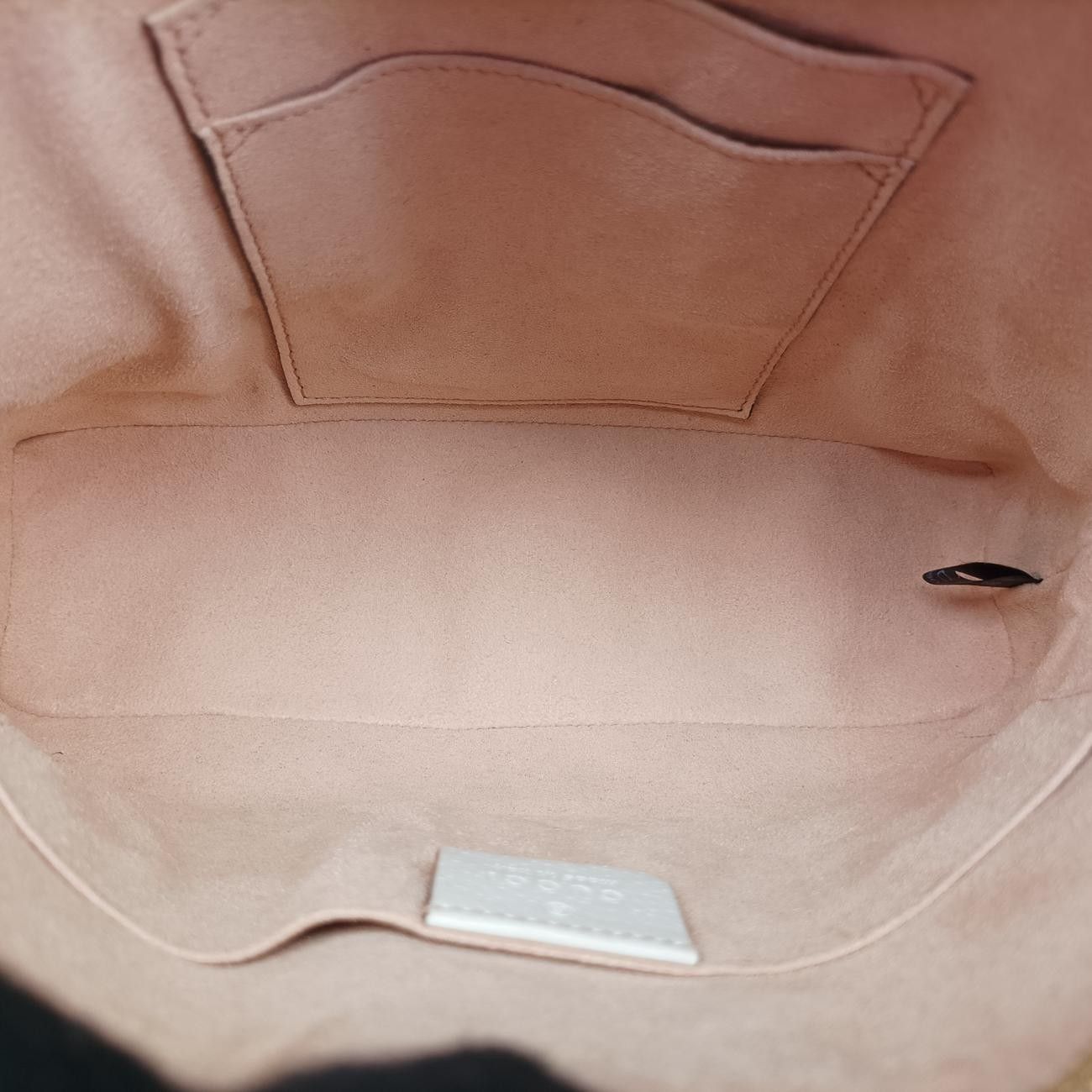 グッチGucciオフィディア ホワイト