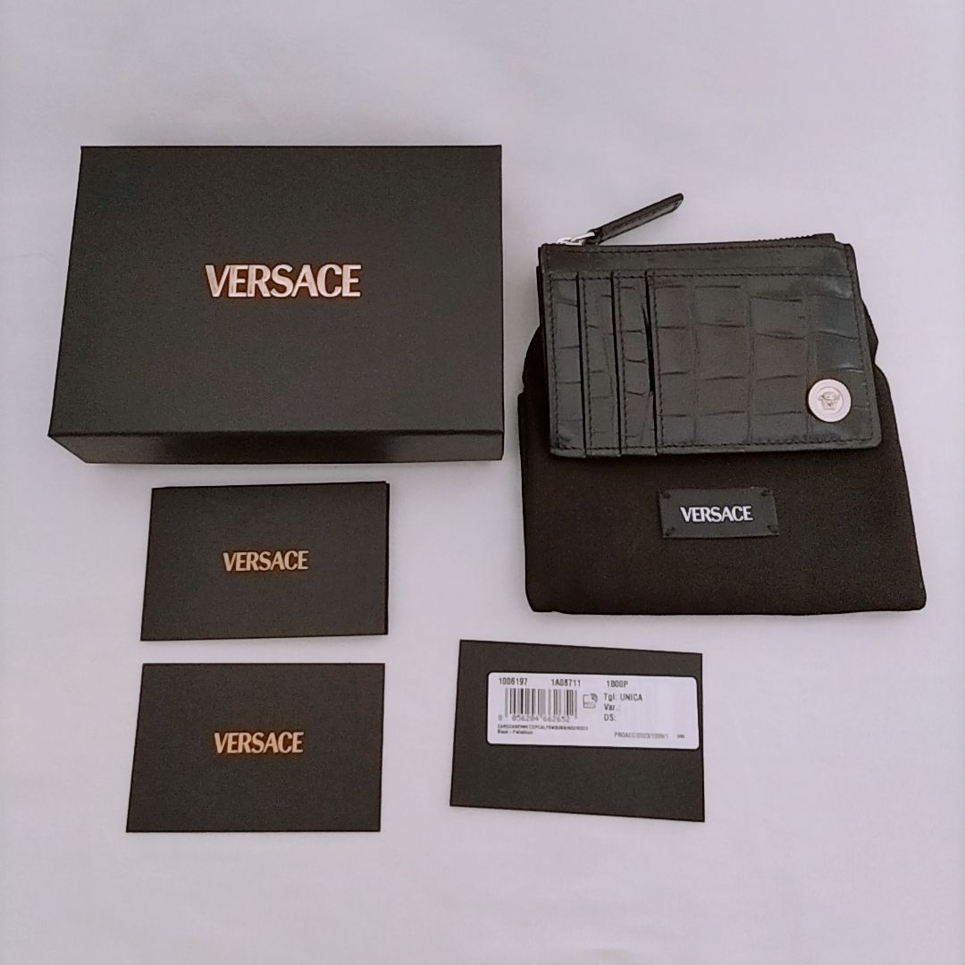 新品未使用】VERSACE クロコ型押 メドゥーサ ビギーカードホルダー ヴェルサーチェ - メルカリ