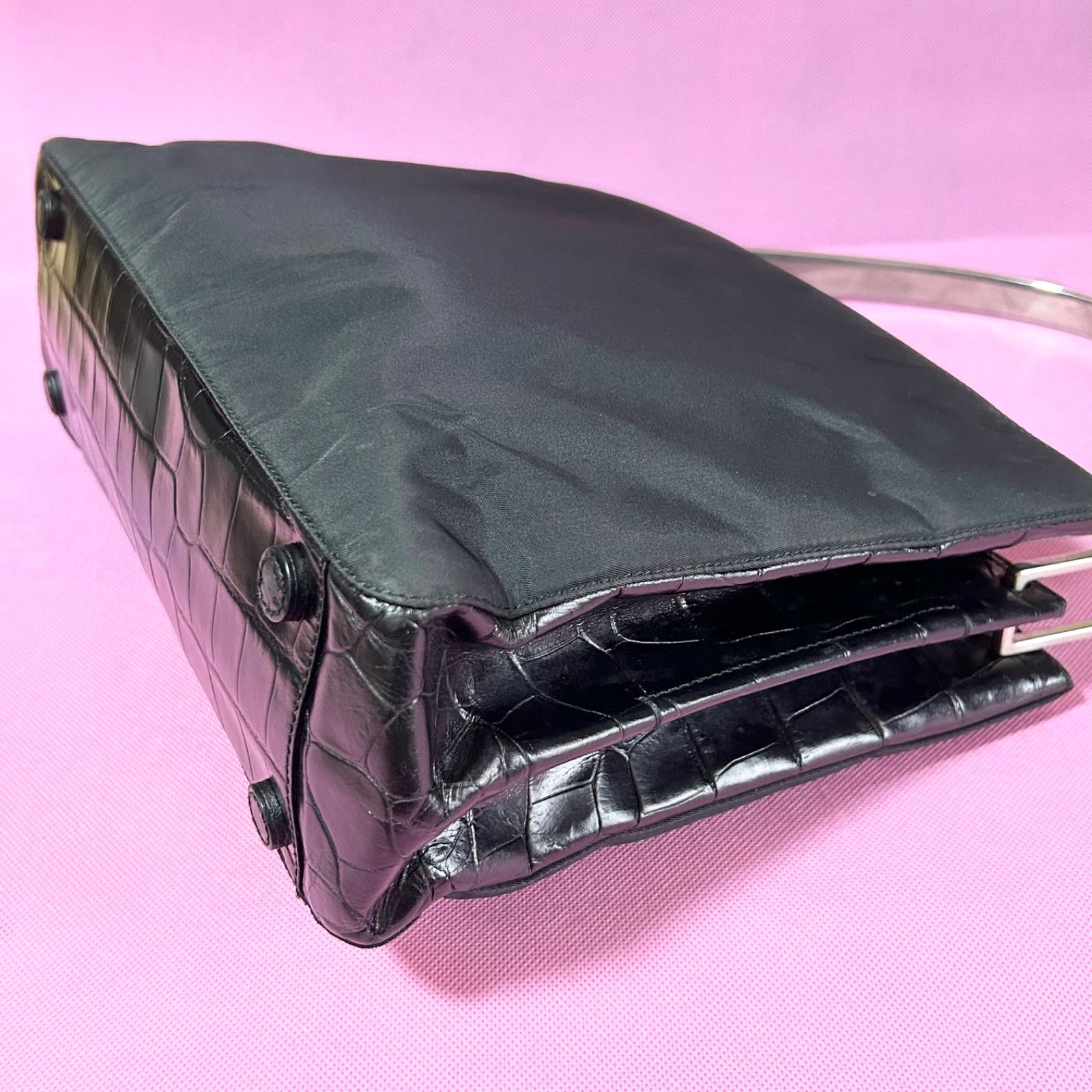 ナイロン クロコ型押し