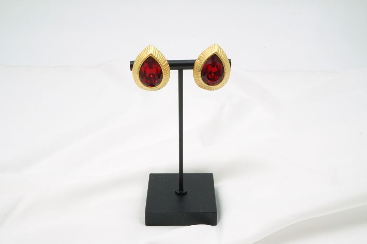 ジバンシィ ヴィンテージ イヤリング ドロップ しずく型 ストーン レッド 金 ゴールド GIVENCHY 3805j