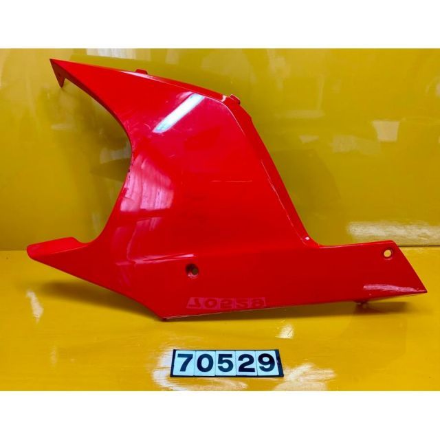 70529 HONDA ホンダ VFR800 RC79 アンダーカウル サイドカウル 右 赤 64520-MJM-D000