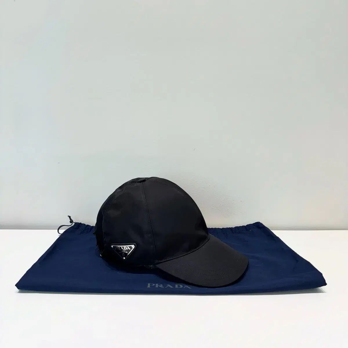 Prada(プラダ) 2HC274 ブラック Lee(リー) ナイロン XL 側面 三角形 