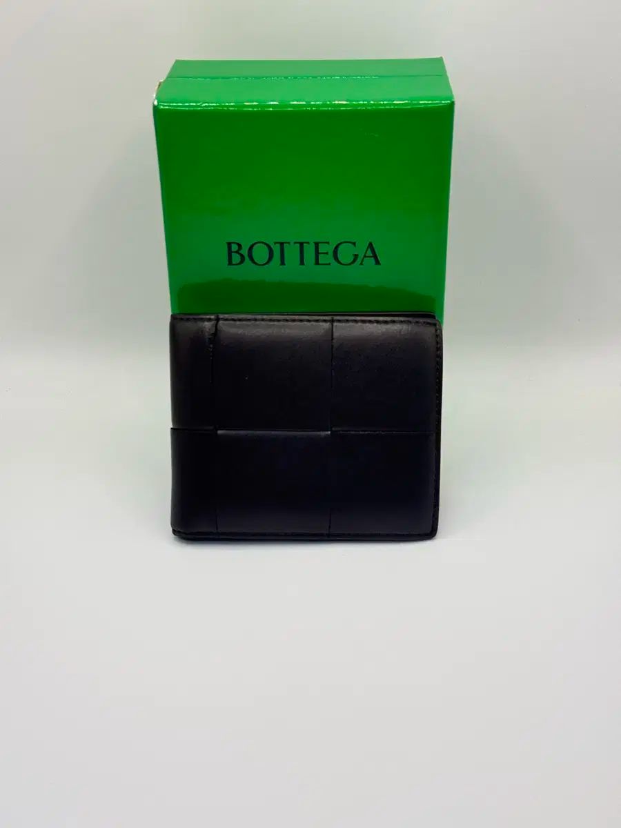 当日発送|最安値 ボッテガ ヴェネタ マキシ コインホルダー 二つ折り財布 ブラック