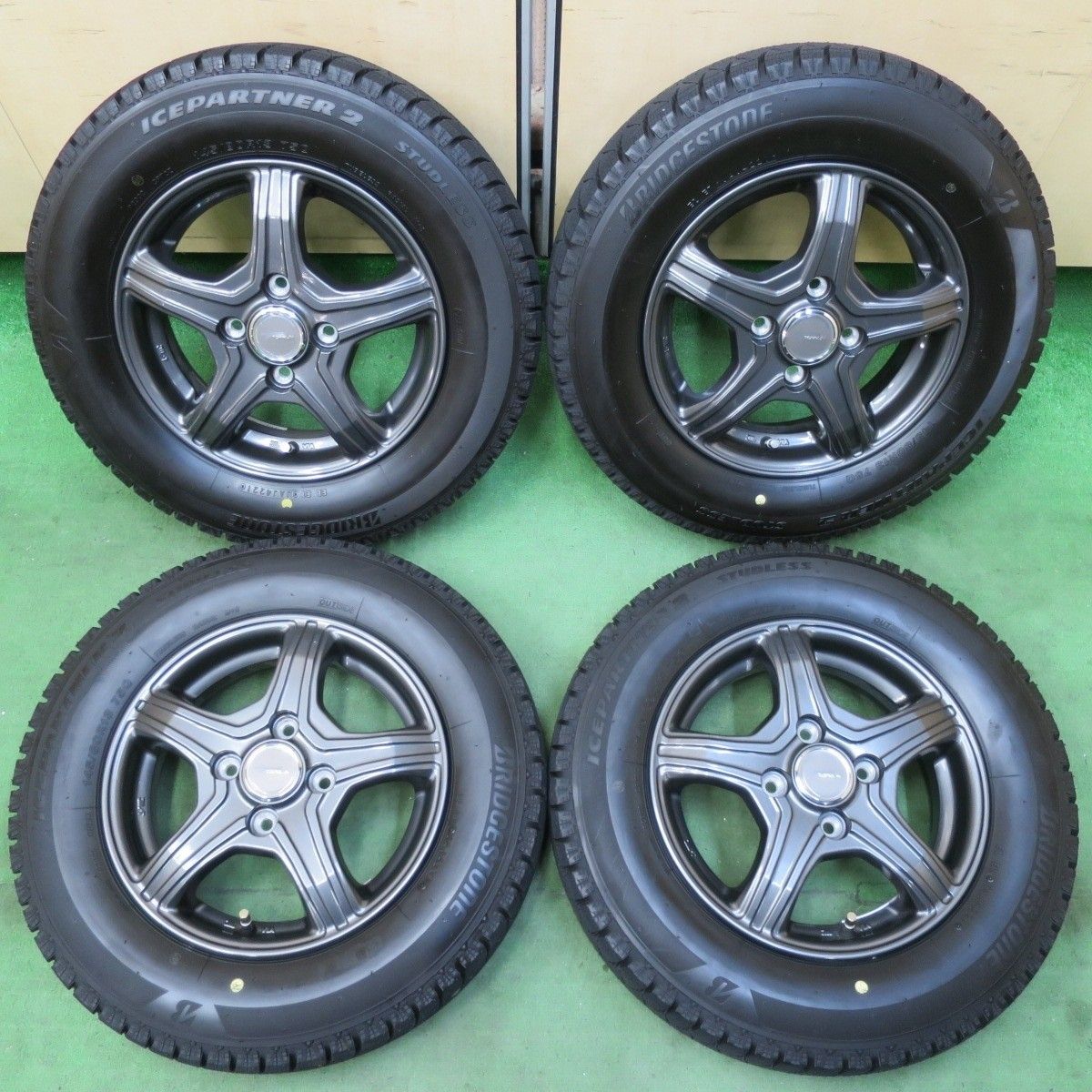 超バリ溝 21年 キレイ ほぼ10分 スタッドレス 145 80R13 ブリヂストン アイスパートナー2 TOPRUN トップラン 13インチ PCD100 4H 5040710イス