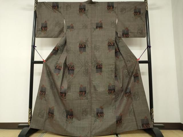 平和屋着物○本場大島紬 7マルキ 燕 唐草文 正絹 逸品 BAAT0818yc