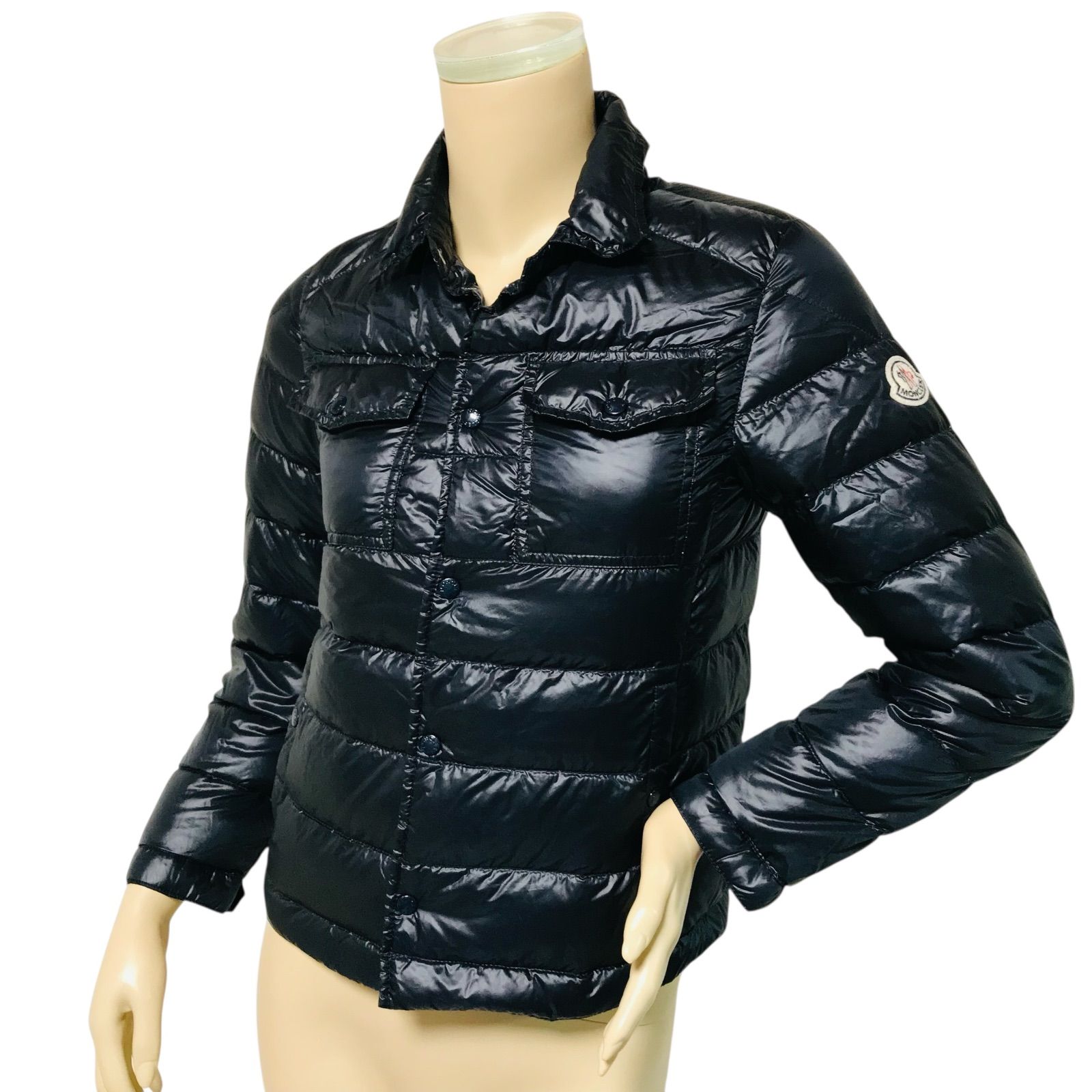 美品☆MONCLER・モンクレール レディース ブランドアイコンワッペン付 
